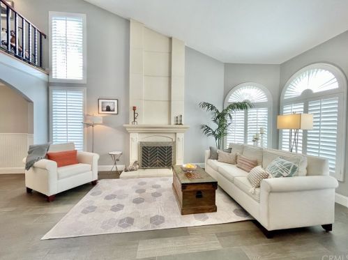 8505 Meadowridge St, Anaheim CA  exterior