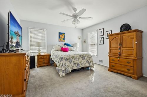 5 Colonial Ct, Dover NJ  07869-4133 exterior