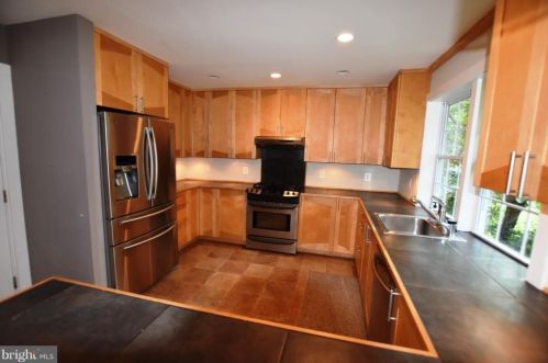 2022 Hanover St, Silver Spring MD  20910-2105 exterior