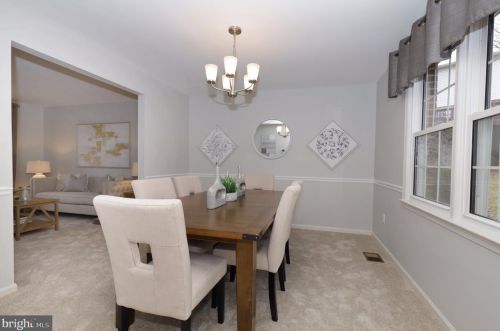 7099 Game Lord Dr, Springfield VA  22153-1312 exterior