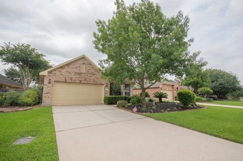 11 Bendrook Loop, Conroe TX  77384-4485 exterior