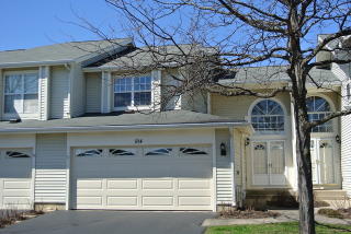 914 Sturnbridge Ct, Schaumburg IL  60173-4740 exterior