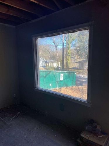 2585 Hood Ave, Atlanta GA  30318-6141 exterior