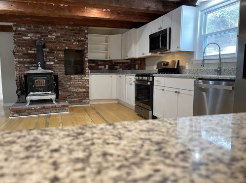33 Church St, Belmont, NH 03220-4100