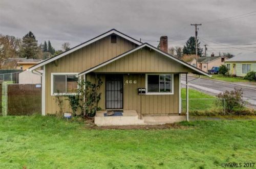 466 Milton St, Lebanon OR  97355-3945 exterior