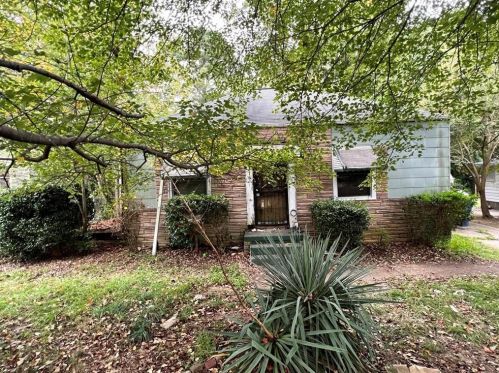 2676 Baker Ridge Dr, Atlanta, GA 30318-7223