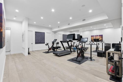 1575 Grant Rd, Los Altos CA  94024-6149 exterior