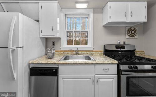 1504 Gridley Ln, Silver Spring MD 20902-3851 exterior