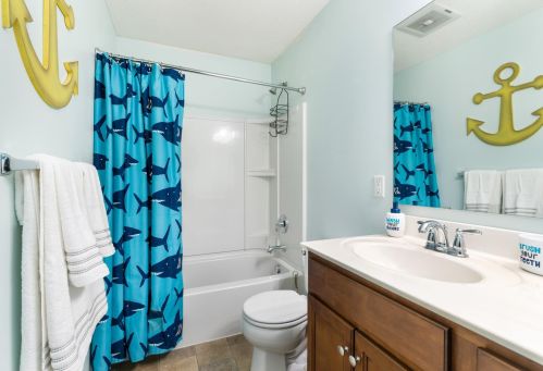 4874 Hamlet Ave, Saint Paul MN  55128-2657 exterior