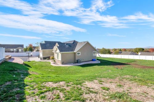 1407 Mtn Rd, Ogden UT  84404-6034 exterior