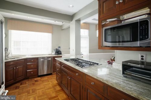 104 Roberts Ave, Tavistock NJ 08033 exterior