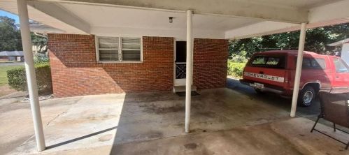 742 Pineridge Dr, Forest Park, GA 30297-4035