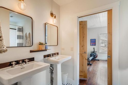 2009 2nd St, Austin TX  78702-4515 exterior