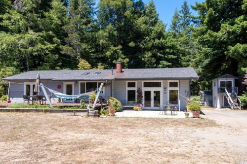 41650 Comptche Ukiah Rd, Mendocino, CA 95460-9599