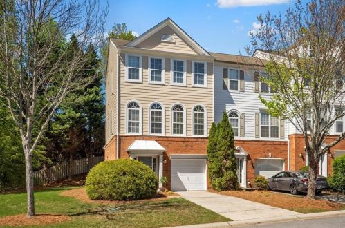 3923 Howell Park Rd, Duluth, GA 30096-1729