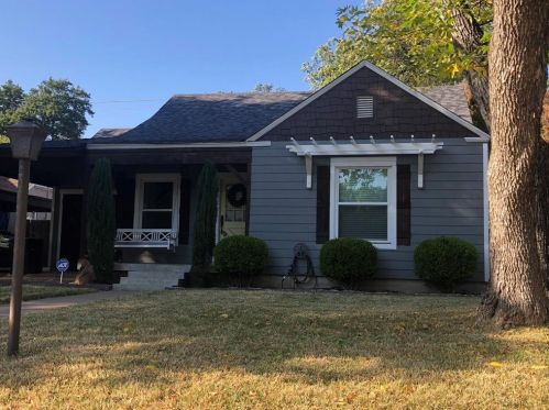 4332 Calmont Ave, Fort Worth TX  76107-4232 exterior