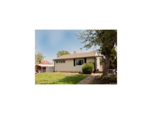 1570 Shoshone St, Denver CO  80223-3733 exterior