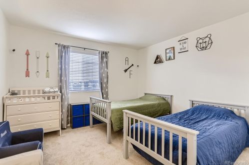 212 Newbern Way, Aurora CO 80016-6124 exterior