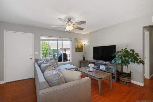 10446 Caminito Rimini, San Diego, CA 92129-2058