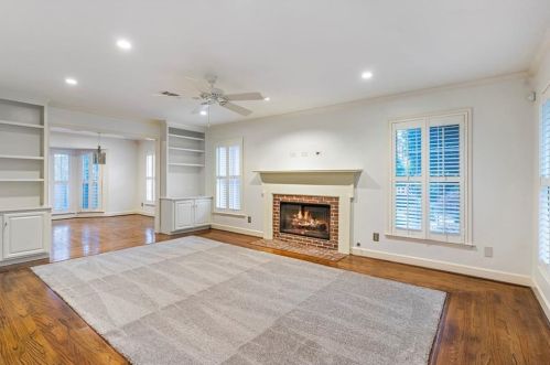 502 Defoors Mill Cir, Atlanta, GA 30318-2354