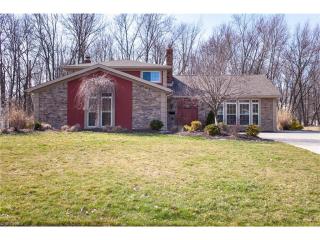 1542 Mendelssohn Dr, Cleveland OH  44145-2347 exterior