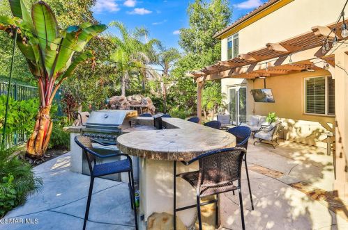 3961 Eagle Flight Dr, Simi Valley CA  93065-0222 exterior