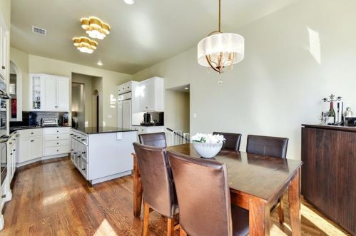 5903 Cane Pace, Austin TX  78746-1167 exterior