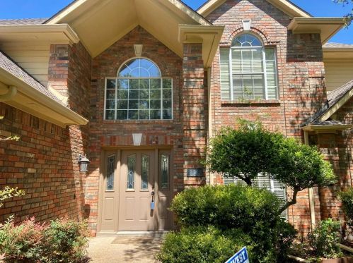 6305 Thornbranch Dr, Plano TX  75093-7906 exterior