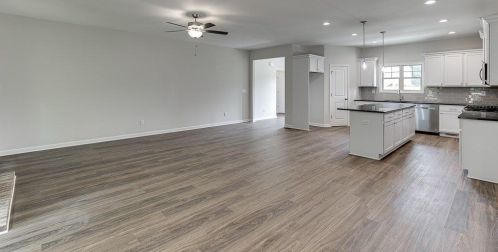 645 Lakeview Bnd Cir, Jefferson GA  30549-7061 exterior