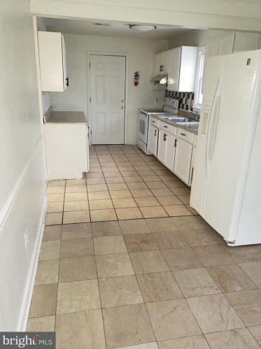 1264 Everett Ave, Woodbridge VA  22191-2206 exterior
