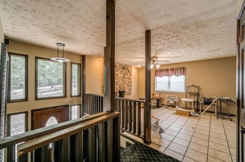 7061 Lamplighter Ln, Winston, GA 30187-1734