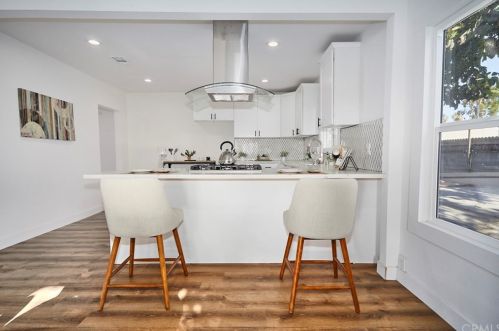 109 Wright St, Santa Ana CA 92701-4342 exterior