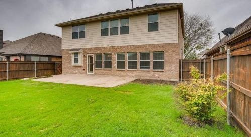 5716 Millers Creek Dr, Argyle, TX 76226-4246