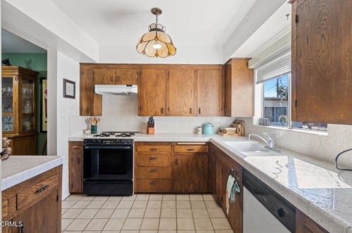 3540 Altura Ave, Glendale CA 91214-3302 exterior