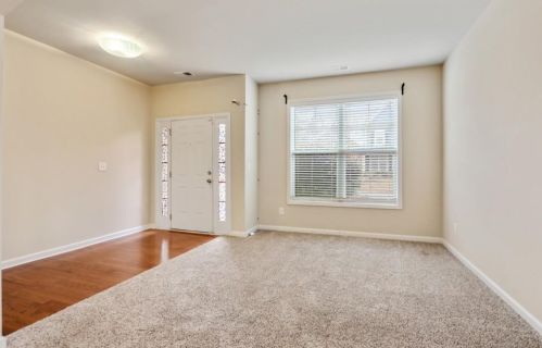 2585 Kolb Manor Cir, Marietta, GA 30008-5990