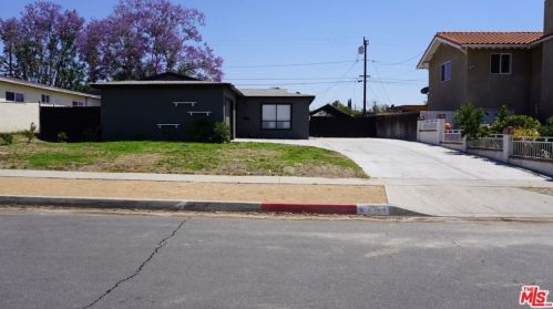 878 Carlotta Ct, Redlands, CA 92374-2907