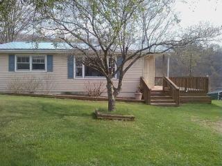 194 Autumn Chase Rd, Elk Garden, VA 24266-4645