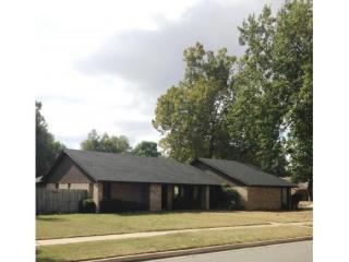 3814 Red Oaks Dr, Norman, OK 73072-4600