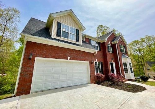 1240 Falls Creek Ct, Conyers, GA 30094-5573