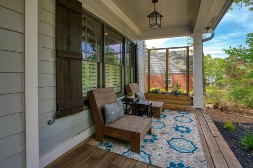 52 Candler Rd, Atlanta GA  30317-3005 exterior