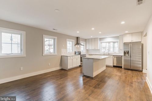 5089 Lerch Dr, Shady Side MD 20764-9650 exterior