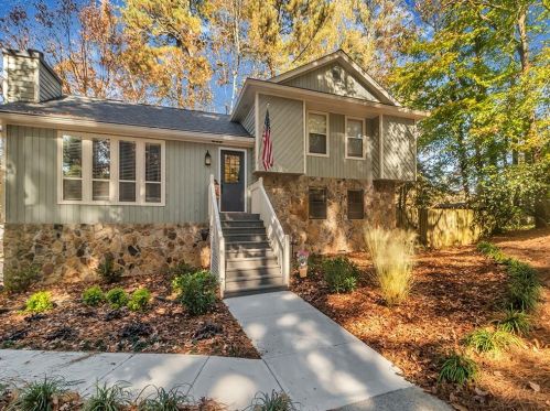 2788 Fontainebleau Dr, Atlanta GA  30360-1257 exterior