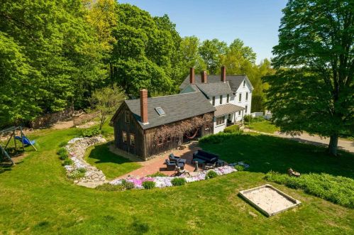 138 River Rd, Lee, NH 03861-6404