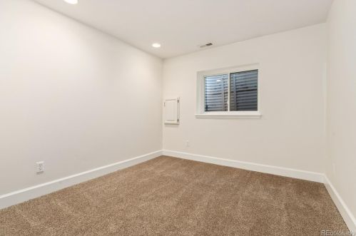 8107 Phillips Cir, Englewood CO 80112-3254 exterior