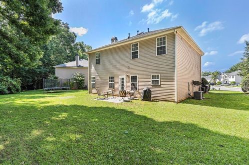 2012 Farm Hl Ct, Stockbridge GA  30281-9102 exterior