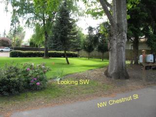 23030 Chestnut St, Beaverton OR  97124-6548 exterior