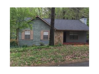5320 Nathan Dr, Lilburn, GA 30047-5860