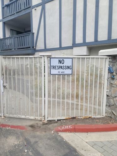 3032 Cheryllyn Ln, Anaheim CA  92804-3166 exterior