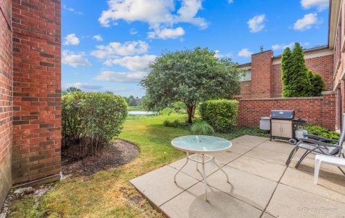 524 Milford Rd, Bannockburn IL  60015-4344 exterior