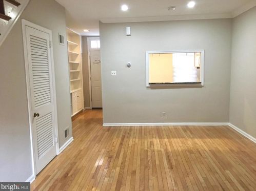 340 12 St, Philadelphia PA 19147-1832 exterior